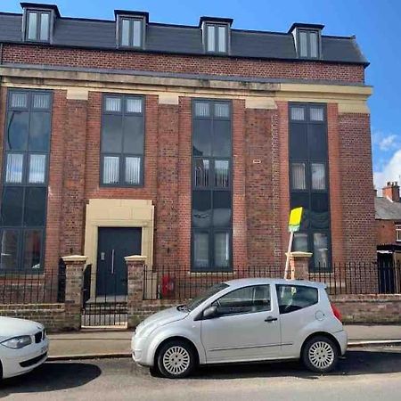 Apartament Newly Built 2 Bed Flat In The Heart Of Leek Zewnętrze zdjęcie
